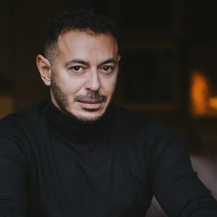 الفنان مصطفى شعبان