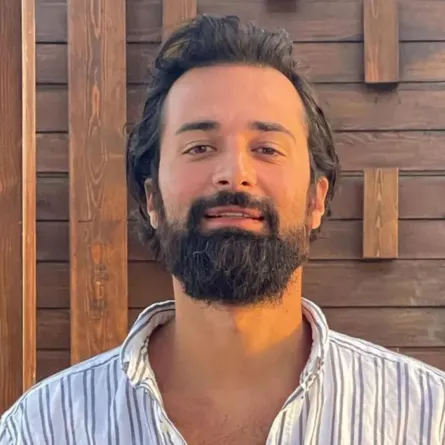 أحمد حاتم -الصورة من صفحته على إنستغرام