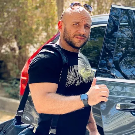 الفنان أحمد مكي