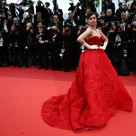 صوفيا كارسون US actress Sofia Carson (مصدر الصورة: CHRISTOPHE SIMON / AFP) 