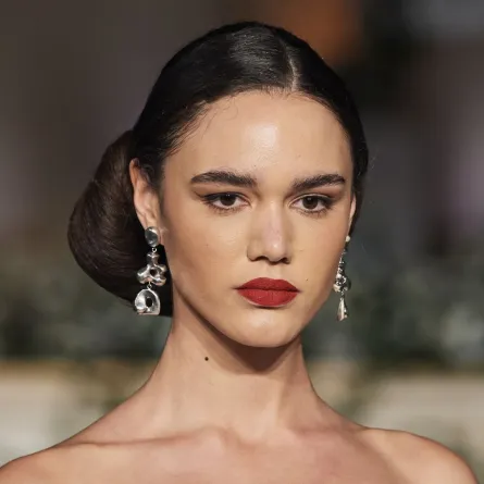 تاريخ أحمر الشفاه