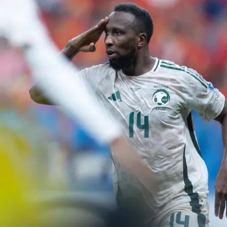 رجل المباراة حسن كادش لاعب المنتخب السعودي