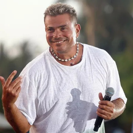 عمرو دياب الصورة من حسابه الشخصي على إنستغرام