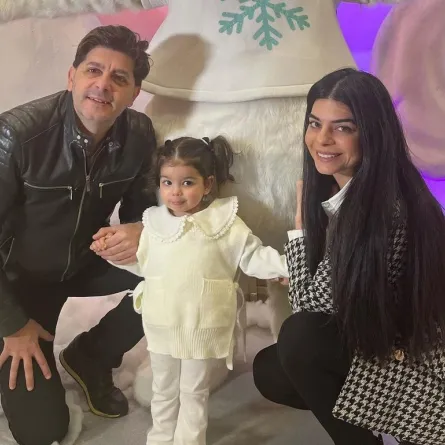 طوني عيسى وزوجته أمونة عيد وابنتهما تاليا- الصورة من حساب طوني عيسى على إنستغرام