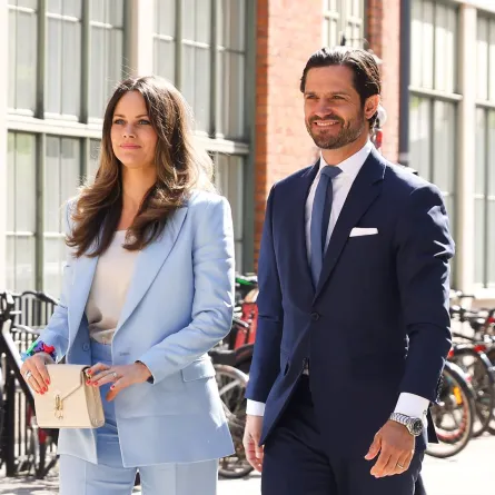 الأمير كارل فيليب والأميرة صوفيا في استوديوهات موجانج في ستوكهولم، السويد (Prince Carl Philip and Princess Sofia at Mojang Studios in Stockholm, Sweden). مصدر الصورة: Iwi Onodera/Getty Images