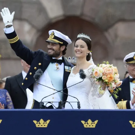 الأمير كارل فيليب والأميرة صوفيا في حفل زفافهما Princess Sofia and Prince Carl Philip (مصدر الصورة: JONATHAN NACKSTRAND / AFP)
