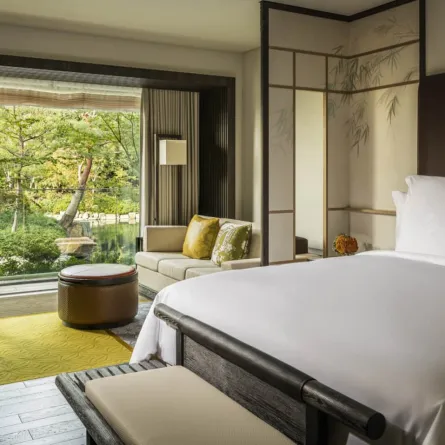 غرفة أنيقة في فندق فور سيزونز كيوتو