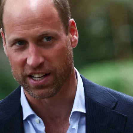 الأمير ويليام Prince William في معرض Saatchi (مصدر الصورة: HENRY NICHOLLS / AFP)