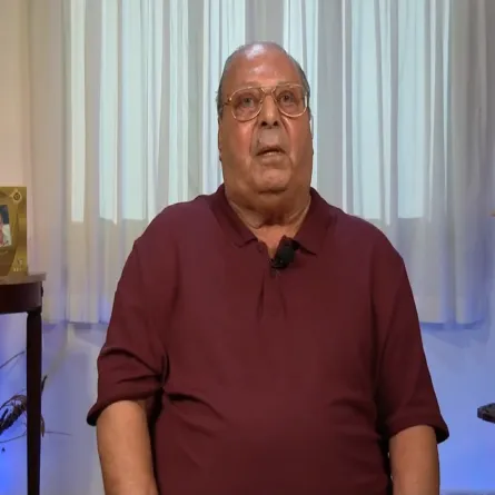 الفنان أسامة عباس