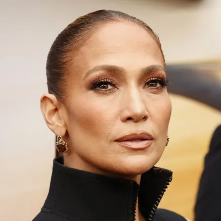 جينيفر لوبيز Jennifer Lopez في عرض "The Flash" (مصدر الصورة: Michael Tran / AFP)