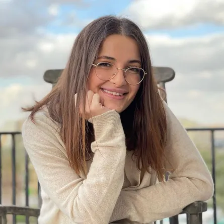 شام الذهبي - الصورة من حسابها على انستغرام