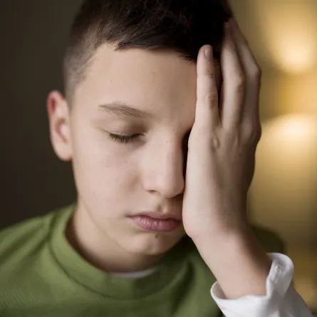 صورة لطفل يشعر بالتوتر