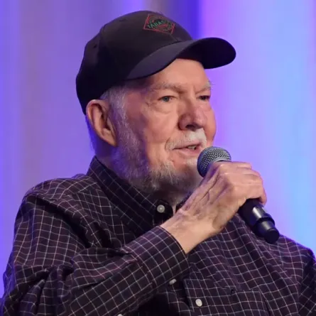 وفاة بيتر رينادي مؤدي شخصية "ماستر سبلينتر" بـ"سلاحف النينجا"