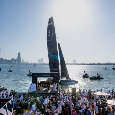 أبوظبي ودبي تستضيفان الجائزة العالمية الكبرى للإبحار الشراعي - مدصر الصورة وكالة انباء الإمارات