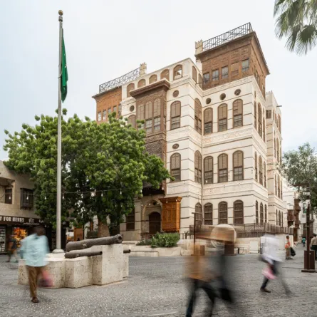 مقتنيات أثرية تُعرض لأول مرة في بيت نصيف بجدة التاريخية