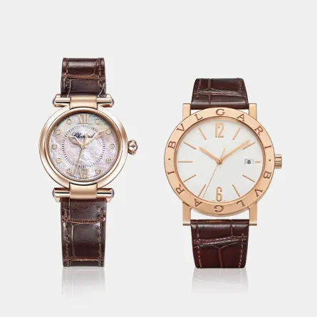 ساعات باللون البني