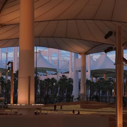 عودة بينالي الفنون الإسلامية في صالة الحجاج الغربية بمطار الملك عبدالعزيز الدولي بجدة في المدة من 25 يناير - مصدر الصورة واس