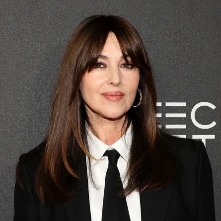 مونيكا بيلوتشي تحضر عرض "‏Mafia Mamma‏" في مسرح نيويورك عام 2023 (‏Monica Bellucci attends the "Mafia ‎Mamma" in New York Theater on 2023‎‏)- مصدر الصورة: (‏Dia Dipasupil / GETTY IMAGES NORTH ‎AMERICA / Getty Images via AFP‏)‏