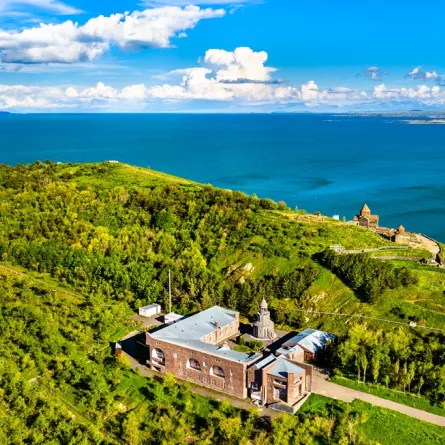 بحيرة سيفان