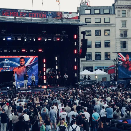 الاستعداد لنزال Riyadh Season Card Wembley Edition