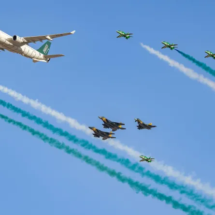 أجواء الرياض تحتضن عروض الطائرات العسكرية والمدنية  بمناسبة اليوم الوطني السعودي الـ 94
