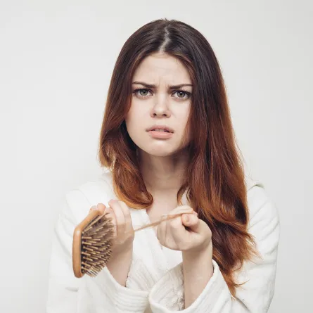 يتعرض شعر الحامل للتساقط خلال الحمل