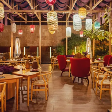 لقطة من داخل مطعم سهيل