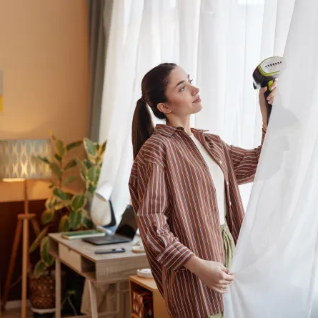 تنظيف الستارة بالبخار