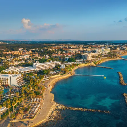 مدينة المنتجعات المتوسطية الشهيرة بافوس