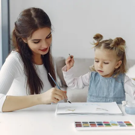 صورة لأم وطفلتها