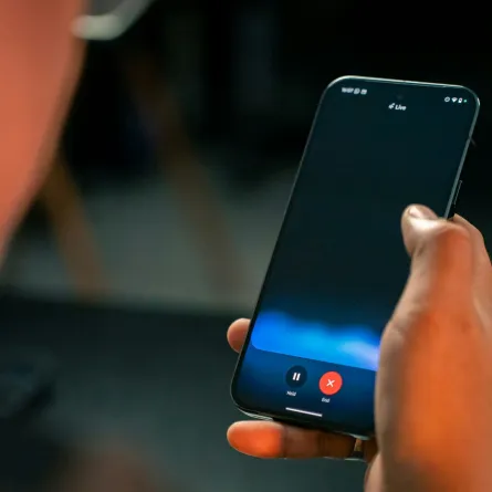 غوغل تُتيح Gemini Live لمُستحدمي أندرويد مجاناً