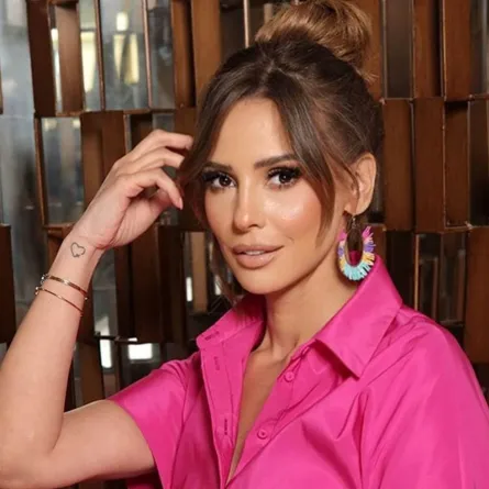 إيمان العاصي - الصورة من حسابها على الفيس بوك