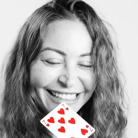 الفنانة منة شلبي