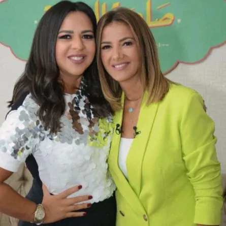 إيمي سمير غانم مع شقيقتها دنيا - الصورة من حساب إيمي على إنستغرام