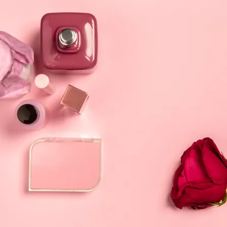 أكتوبر الوردي