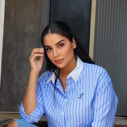 جوري بكر - الصورة من حسابها على الفيس بوك