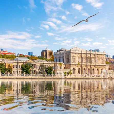 قصر دولما بهجة 