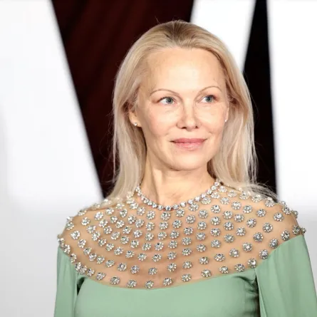 باميلا أندرسون تحضر حفل Glamour Women of the Year لعام 2024 في مدينة نيويورك (Pamela Anderson attends Glamour Women of the Year , 2024 in New York City)- مصدر الصورة:  Dimitrios Kambouris / GETTY IMAGES NORTH AMERICA / Getty Images via AFP