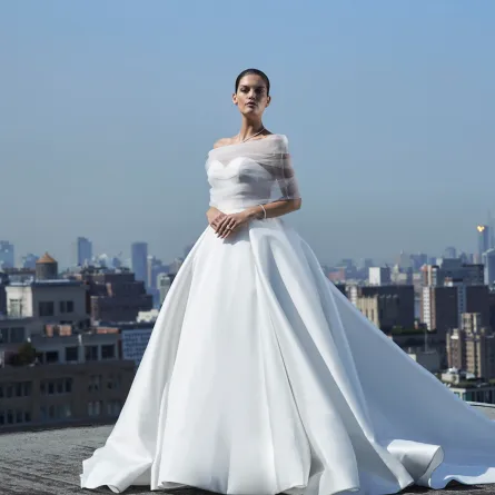 فستان زفاف من بادجلي ميشكا Badgley Mischka - الصورة من Launchmetrics/Spotlight ©