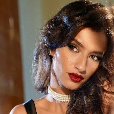 أميرة أديب- الصورة من حسابها الرسمي على فيس بوك