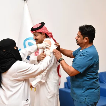 جانب من التطعيمات