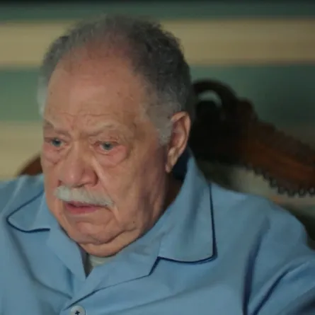 يحيى الفخراني - الصورة من شاشة عرض مسلسل عتبات البهجة