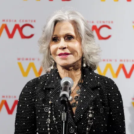 جين فوندا في مدينة نيويورك (Jane Fonda in New York City). مصدر الصورة: Craig Barritt/Getty Images for The Women's Media Center/AFP
