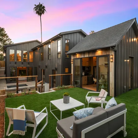 فناء خلفي مودرن 