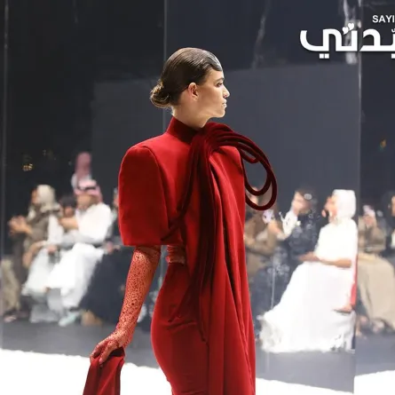 فستان أحمر من تيما عابد - تصوير مي الحربي - خاص سيدتي