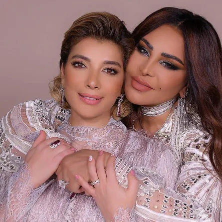 أصالة وأحلام - الصورة من حساب الفنانة أصالة على الفيسبوك