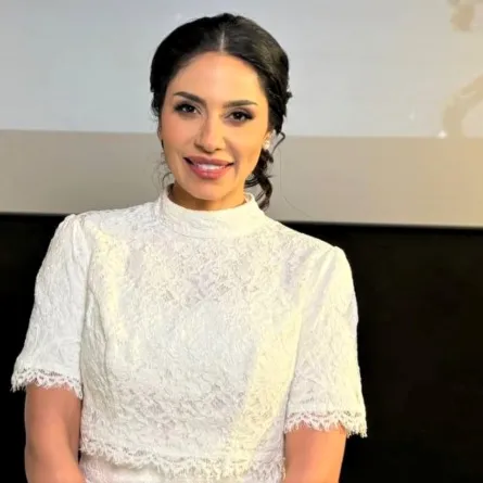 إلهام علي- الصورة خاصة بسيدتي من تصوير زكية البلوشي