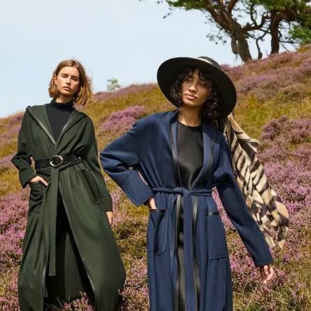 عبايات بموديل المعطف من موزان Mauzan - الصورة من حساب الماركة على إنستغرام