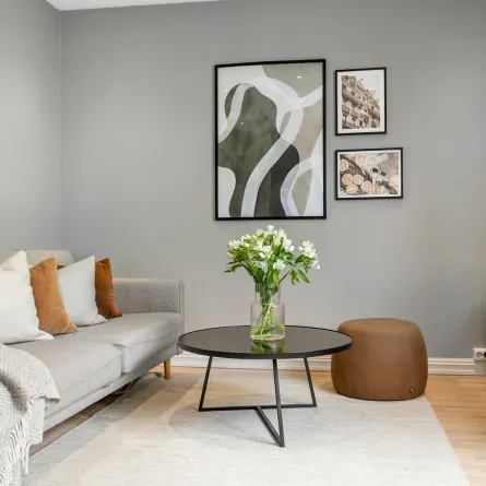 صالة جلوس مودرن مؤثثة