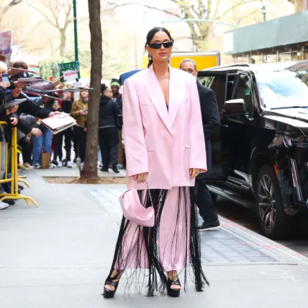 كاتي بيري Katy perry (مصدر الصورة Jason Howard/Bauer-Griffin/GC Images)